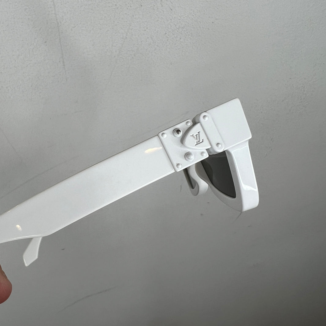 Louis Vuitton White Skeptical Sunglasses