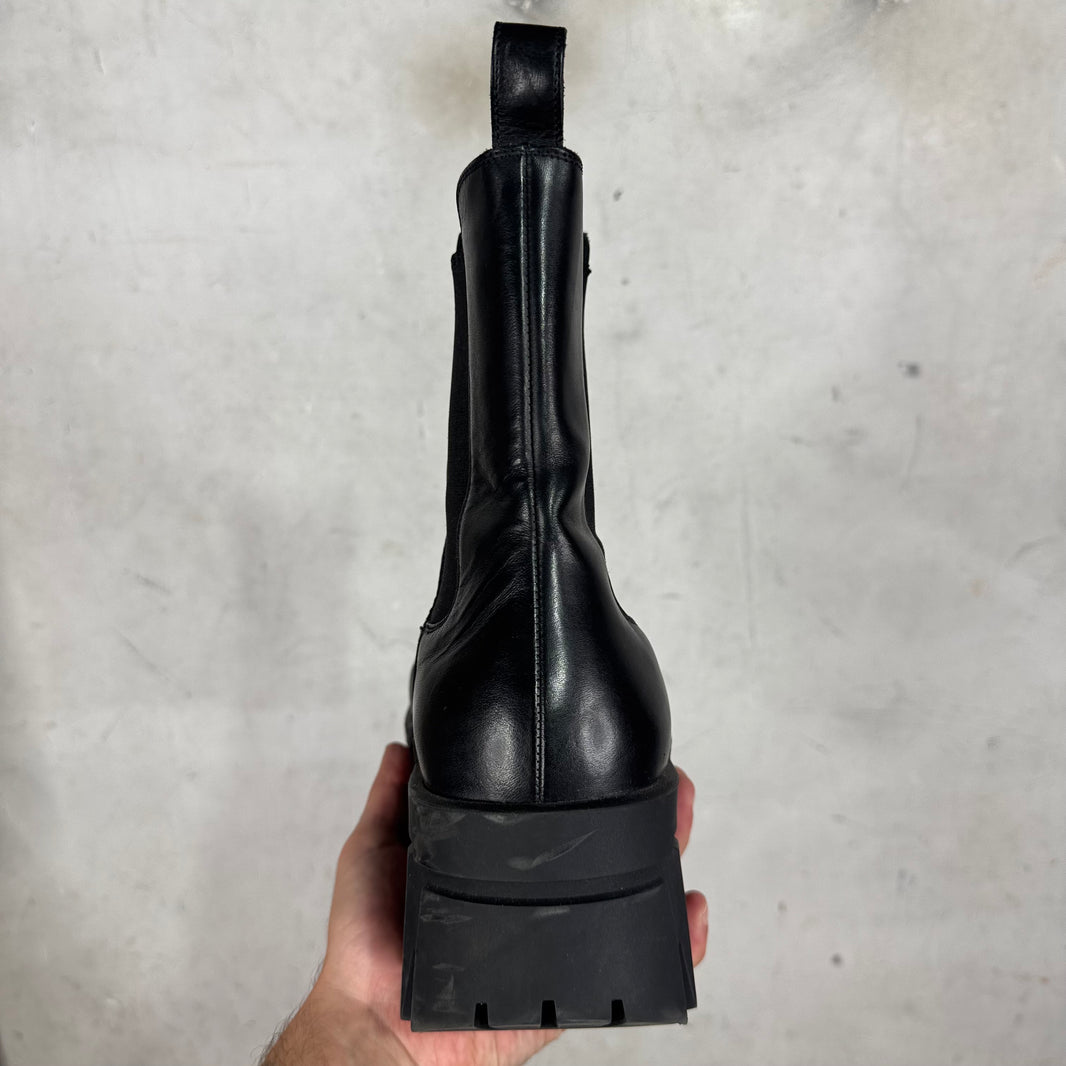 Balenciaga Bulldozer Pull Boots