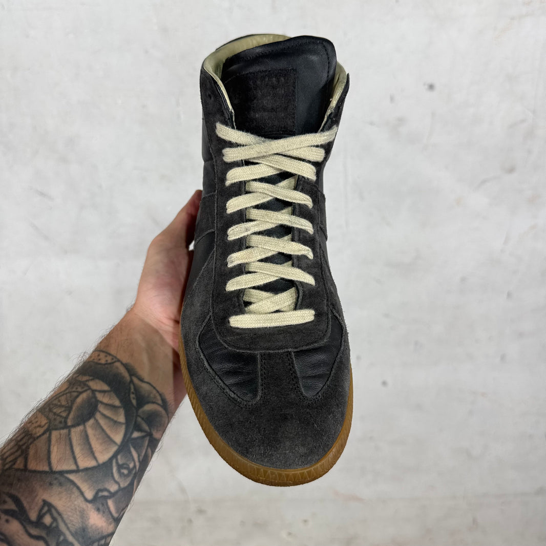 Margiela Black/Gum Mid Top Replicas