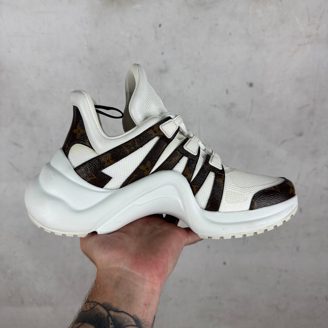 Louis Vuitton White/Monogram ArchLight