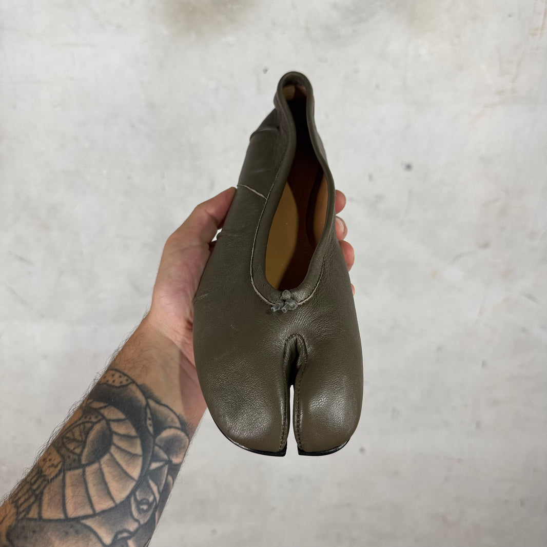 Margiela Olive Tabi Flats DS