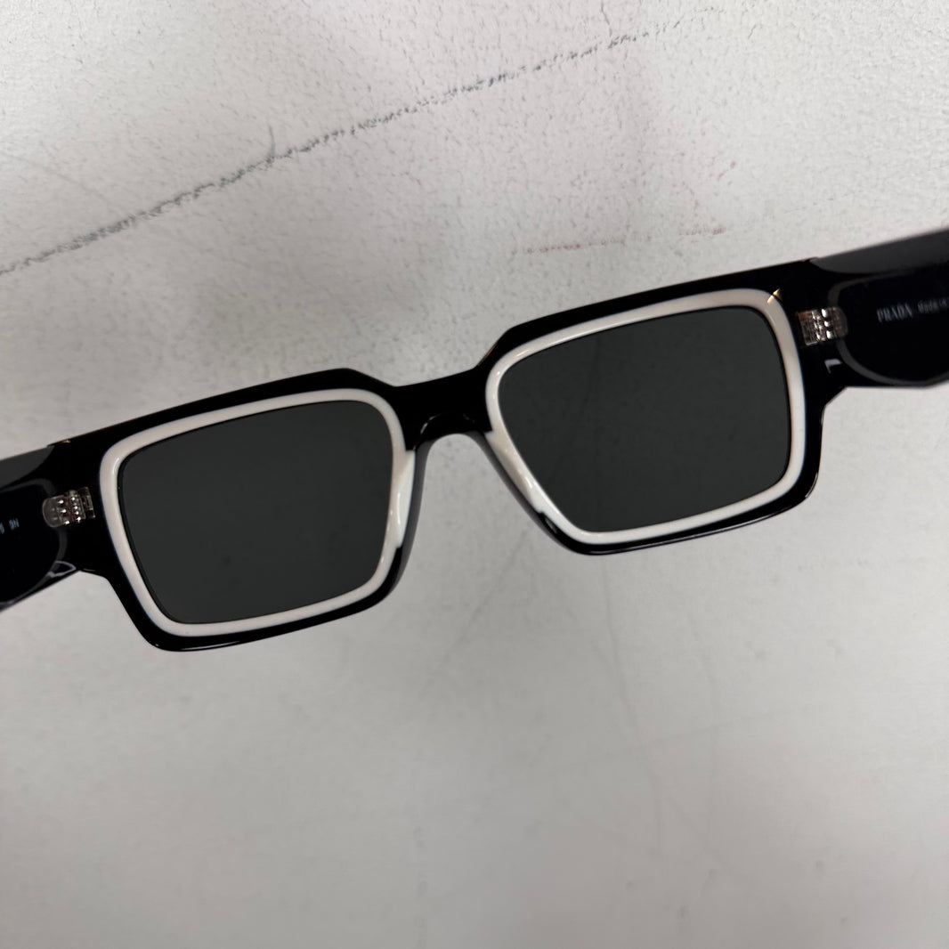 Prada SPRB17 Sunglasses