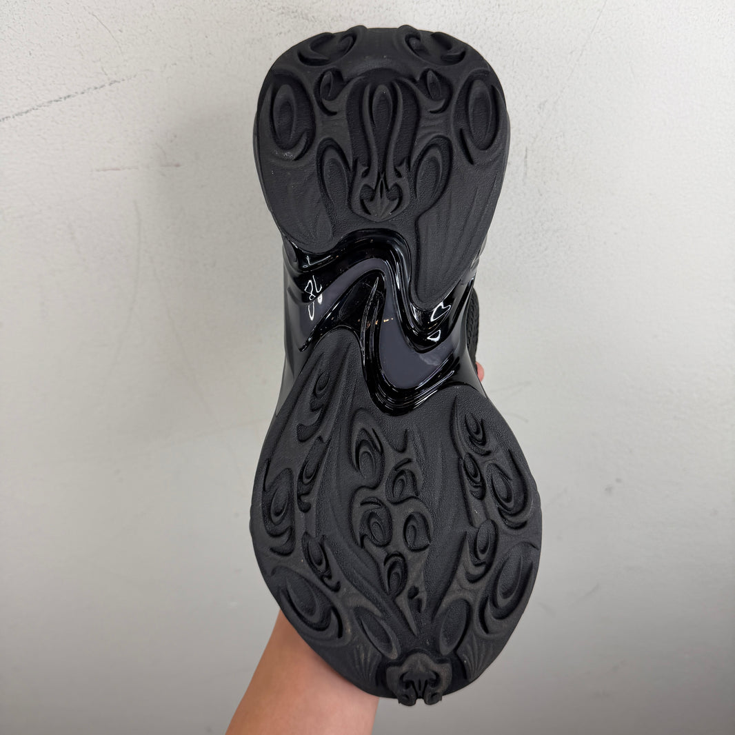 Type Various Zero Black Sneakers