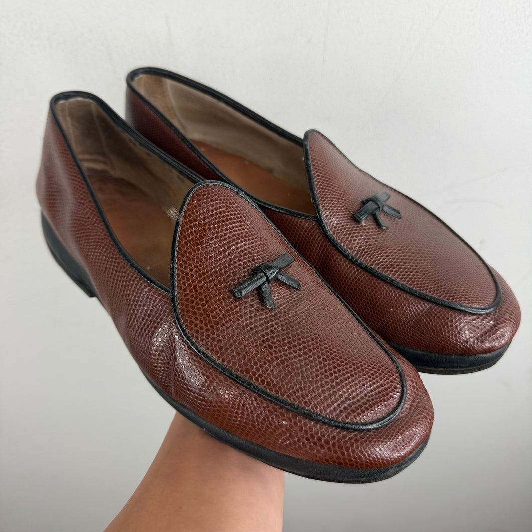 Belgian Shoes Leather Textured Loafers