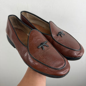 Belgian Shoes Leather Textured Loafers