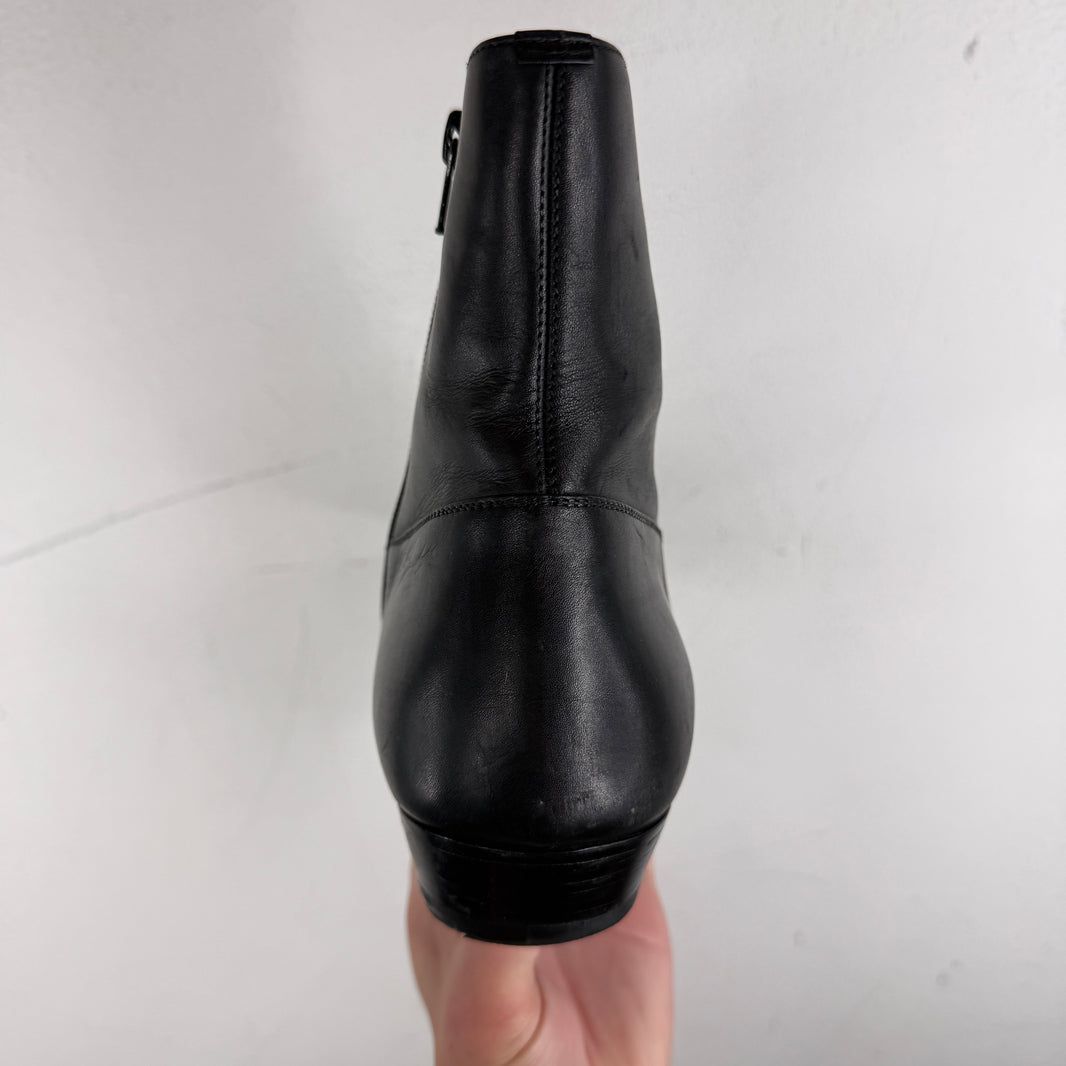 Saint Laurent Black Zipper Boots