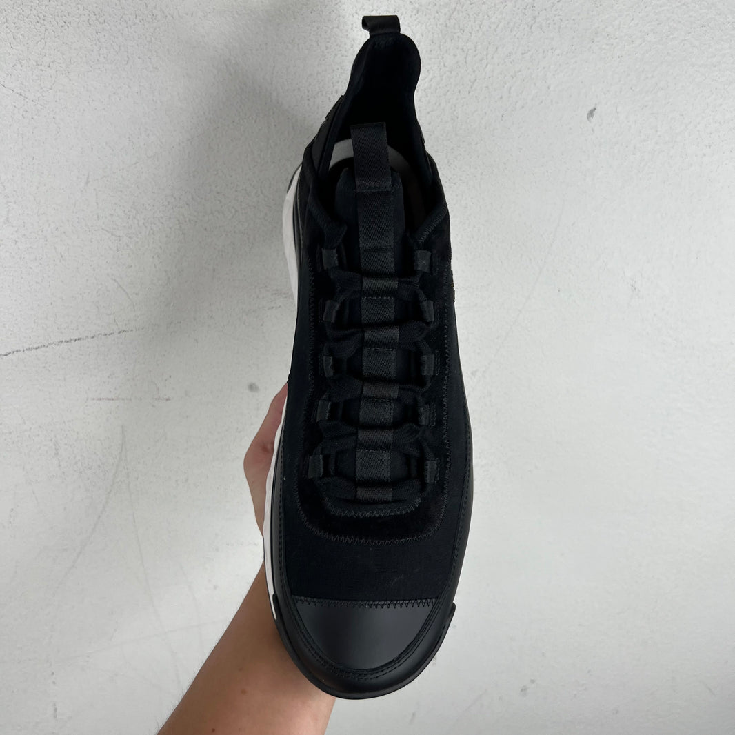 Chanel Velvet/Calfskin Mixed Fiber Runner Sneakers