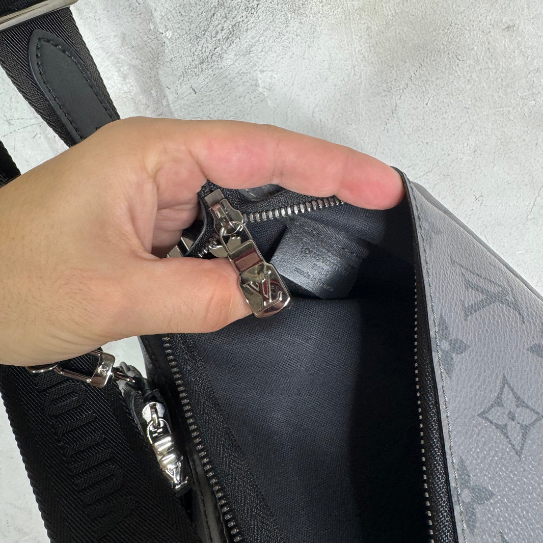 Louis Vuitton Trio Messenger Bag