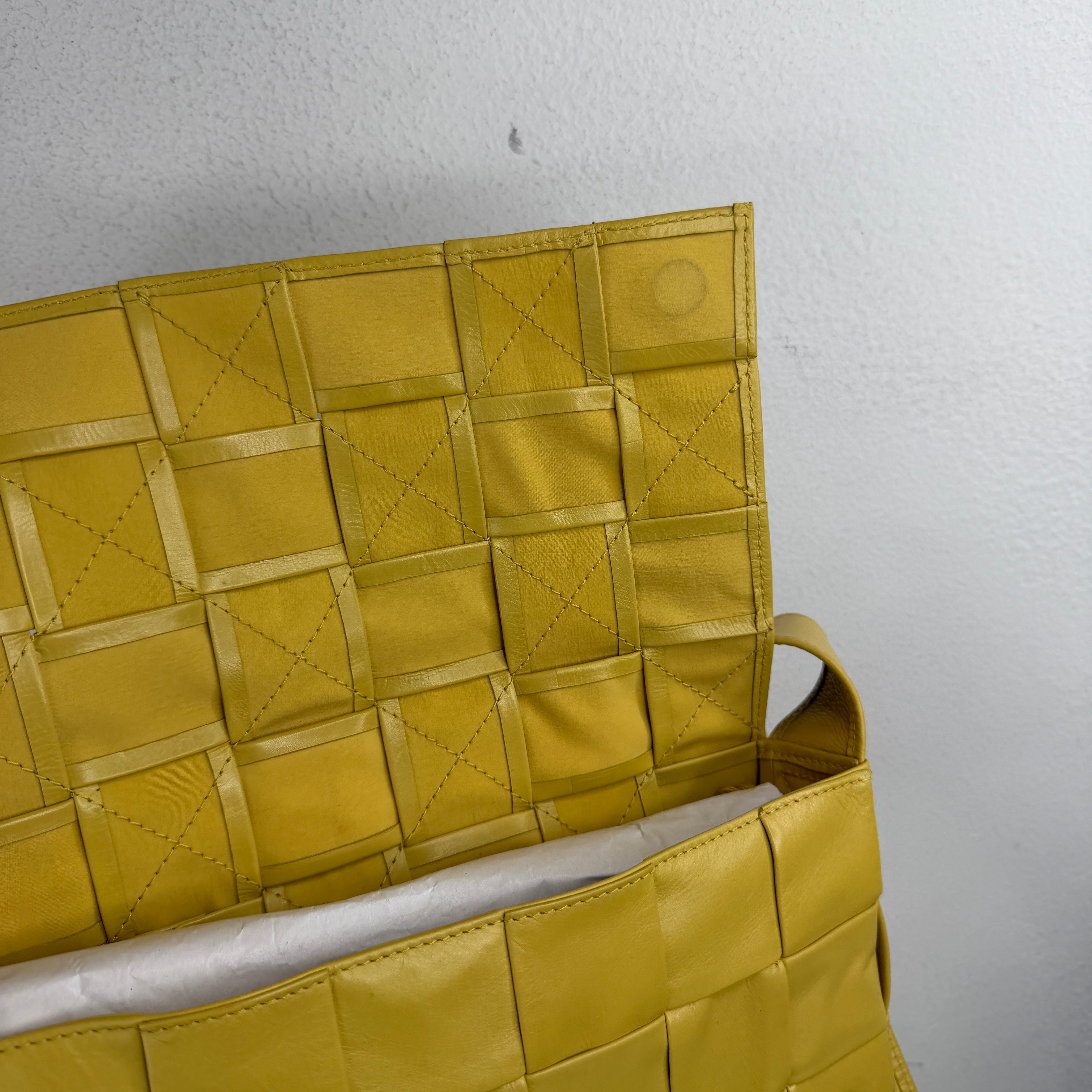 Bottega Veneta Yellow Leather Cassette Side Bag – www.Lukes.store