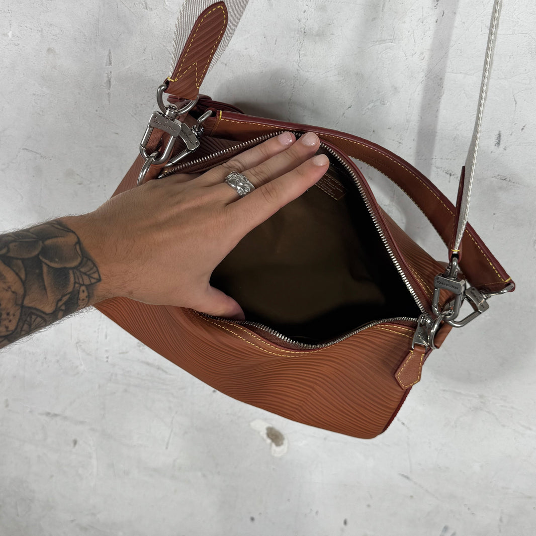 Louis Vuitton Homme 2023 Epi Leather Barrel Bag