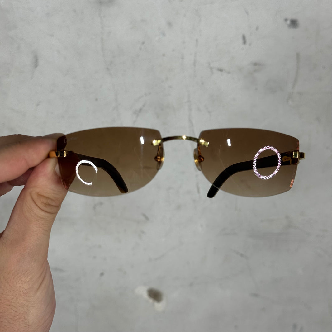 Cartier White/ Grey Horn Buffs