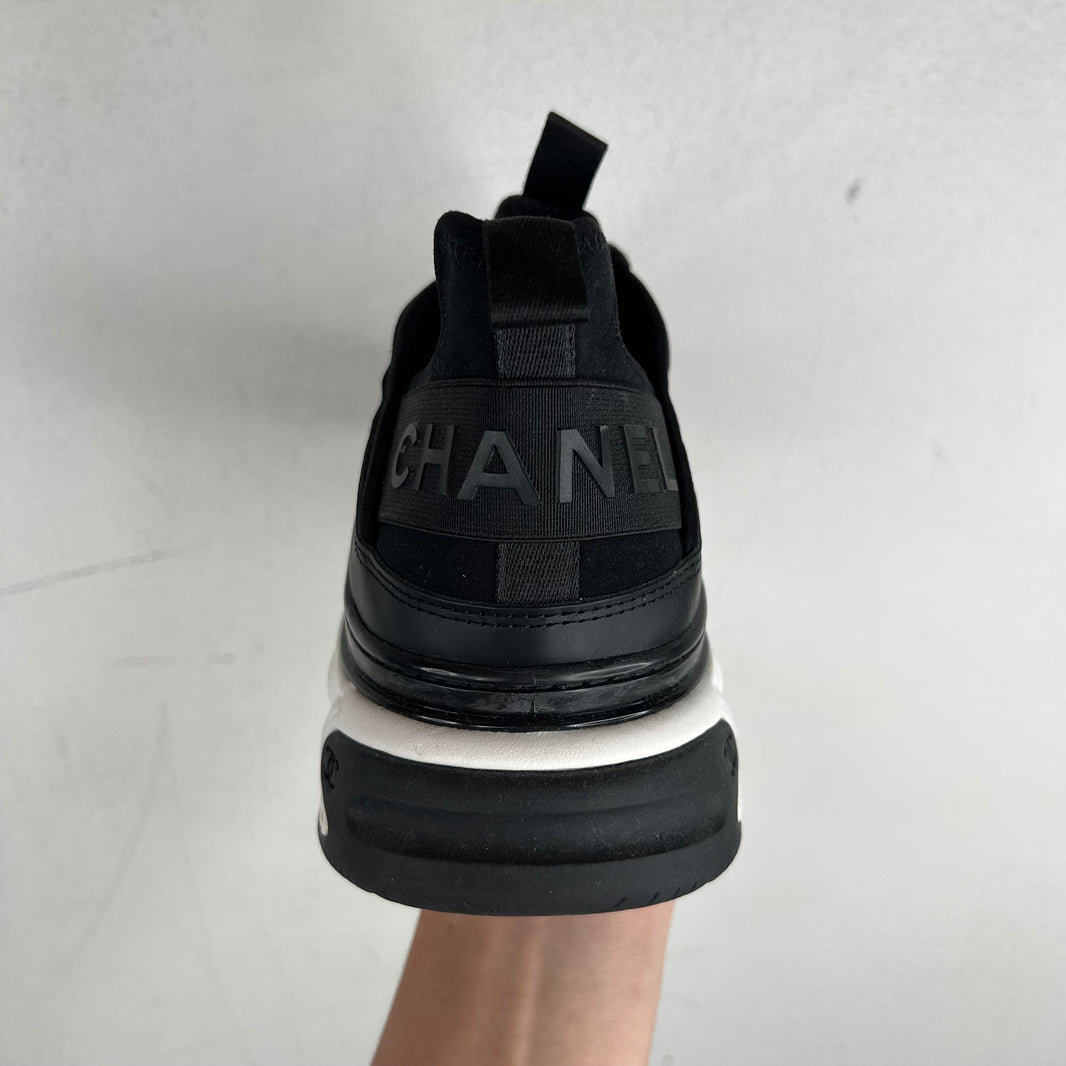 Chanel Velvet/Calfskin Mixed Fiber Runner Sneakers