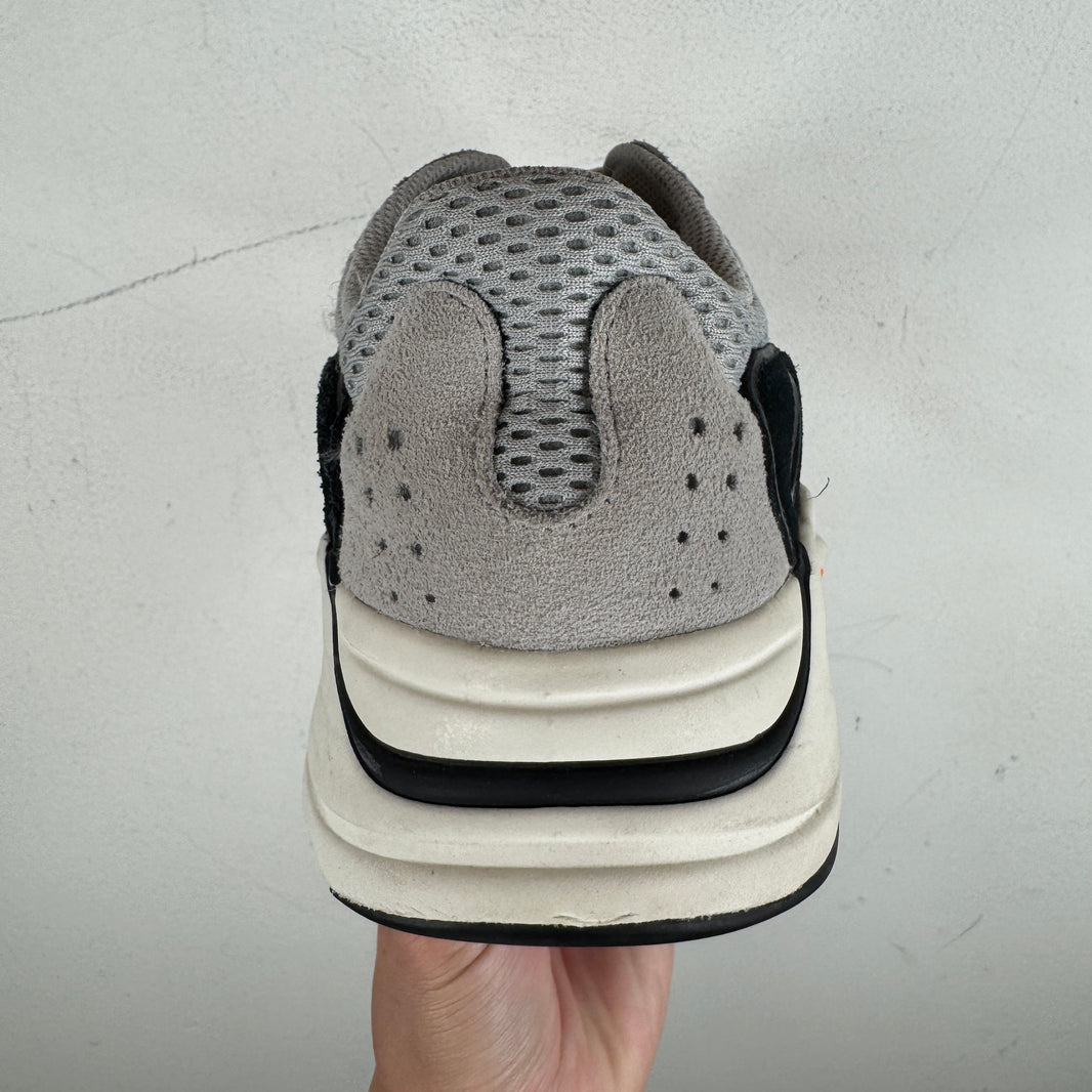 Yeezy 700 Wave Runner Sneakers