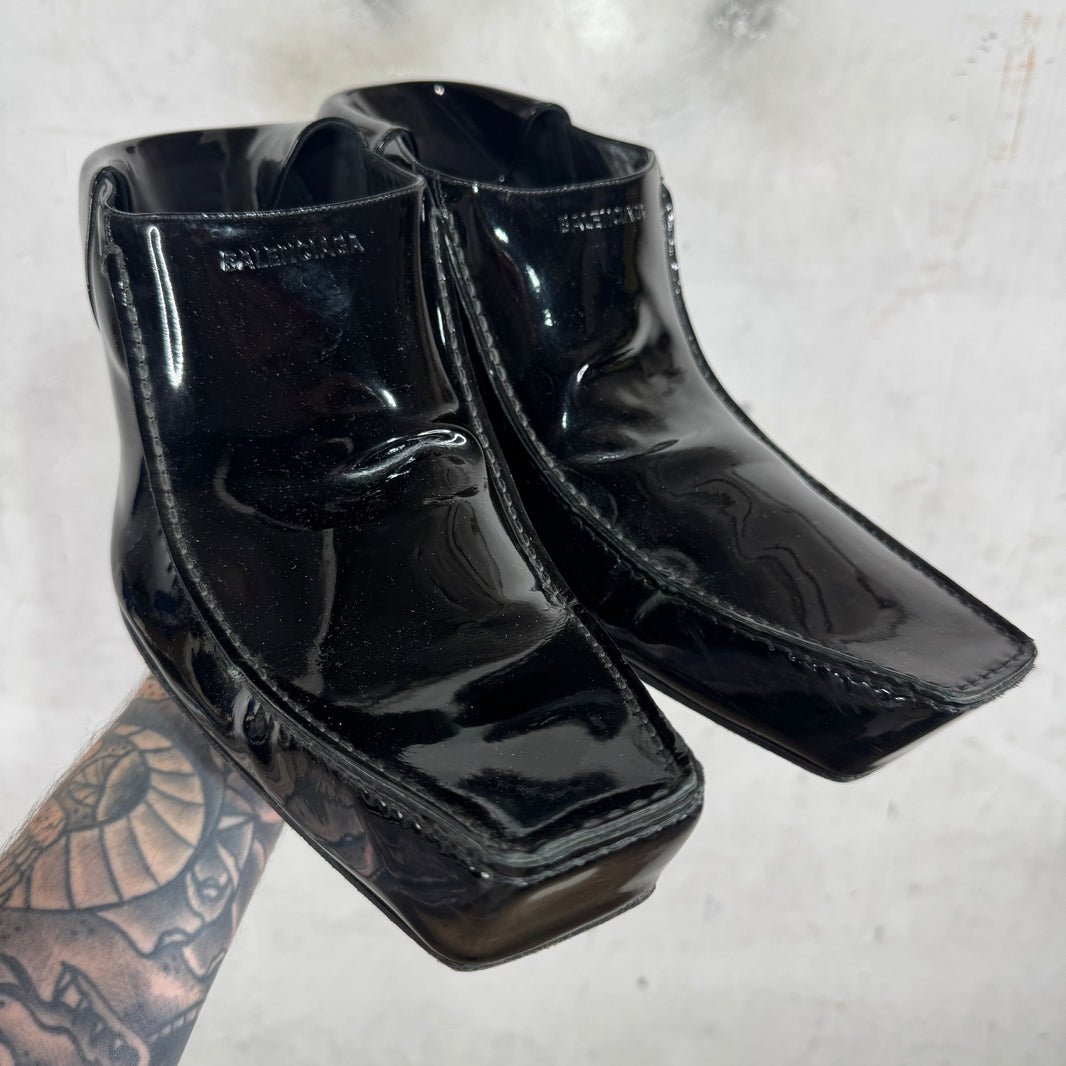 Balenciaga Patent Romeo Collapse Mules