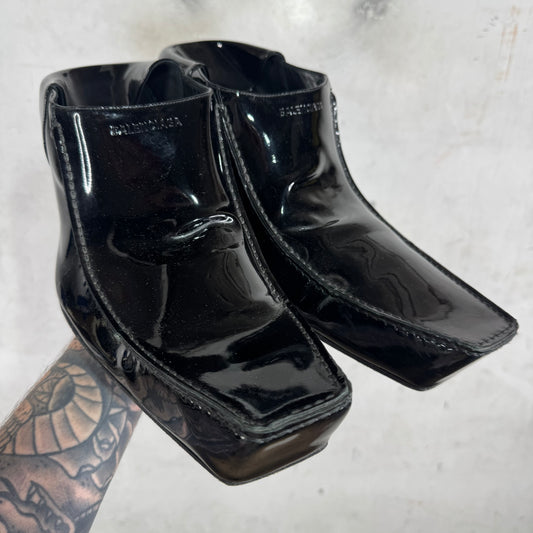 Balenciaga Patent Romeo Collapse Mules