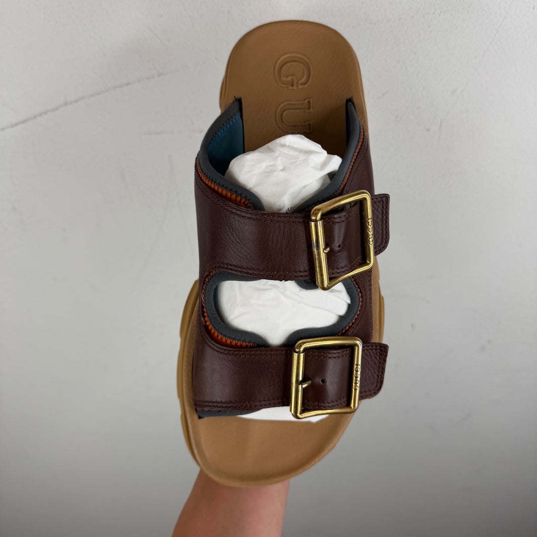 Gucci Beige/Burgundy Leather Strap Sandals