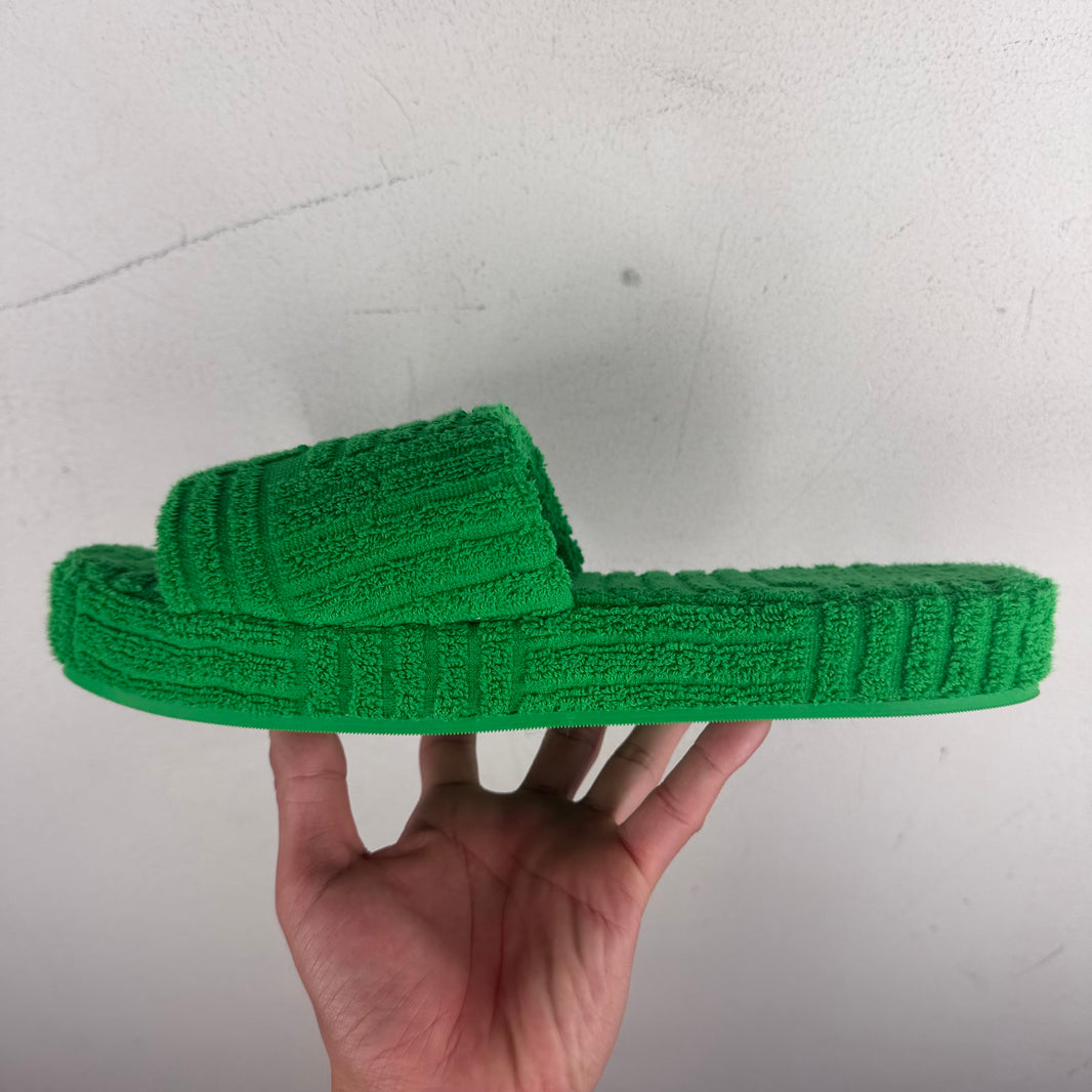 Bottega Veneta Resort Sponge Slides