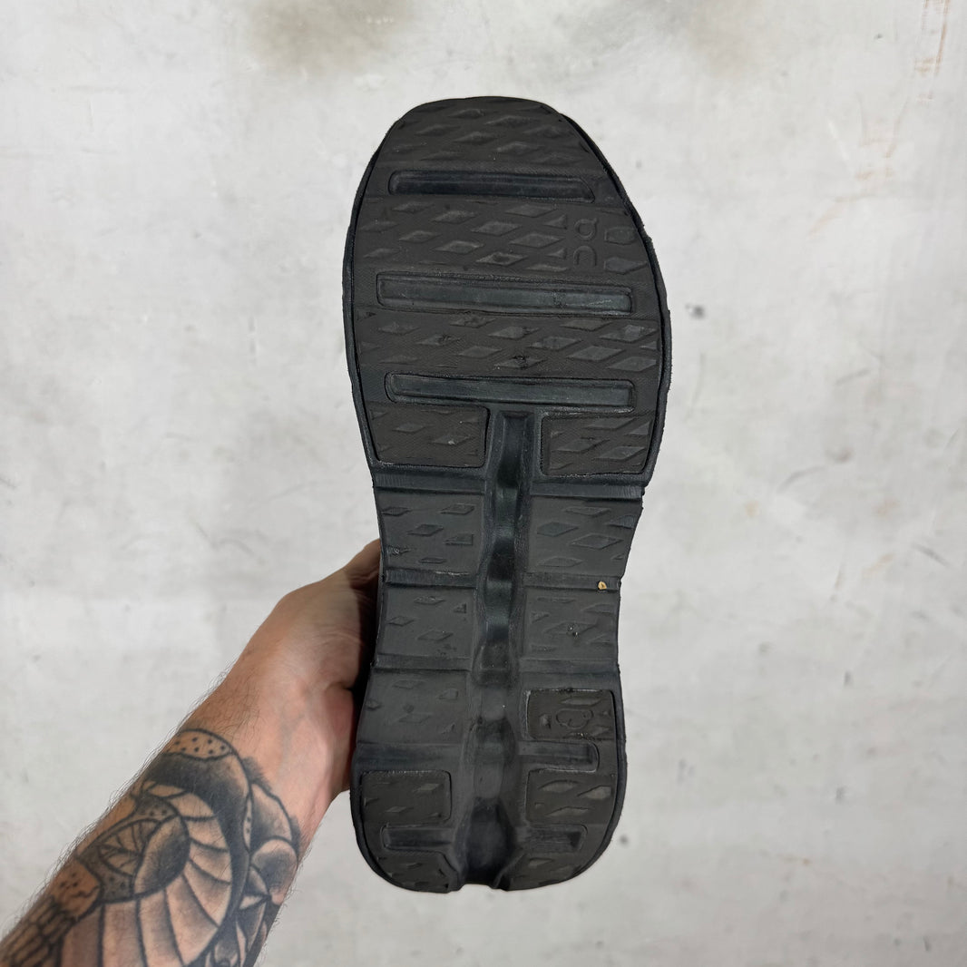 Loewe x ON Cloudtilt Black