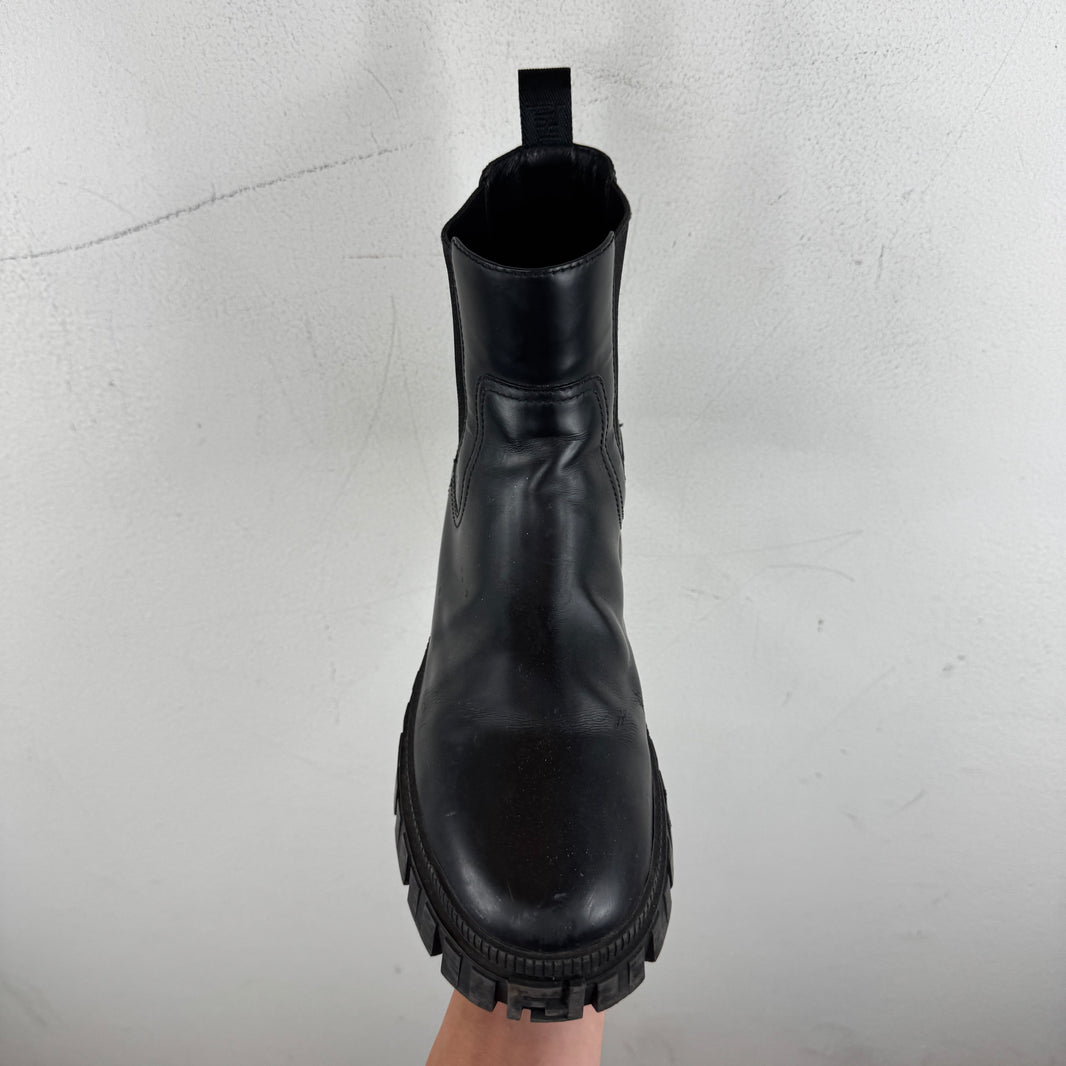 Fendi Chelsea Boots