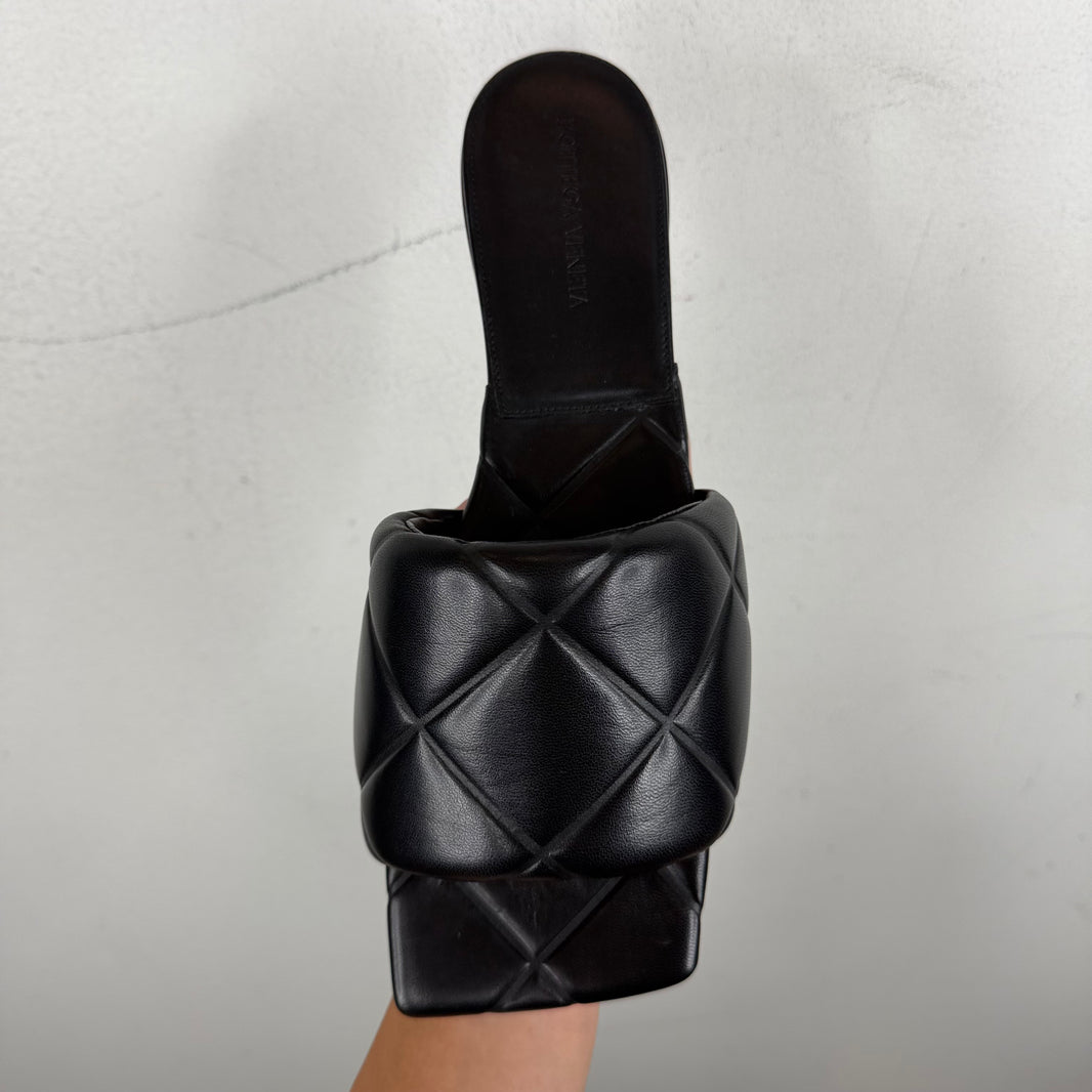 Bottega Veneta Quilted Lagoon Flat Sandal