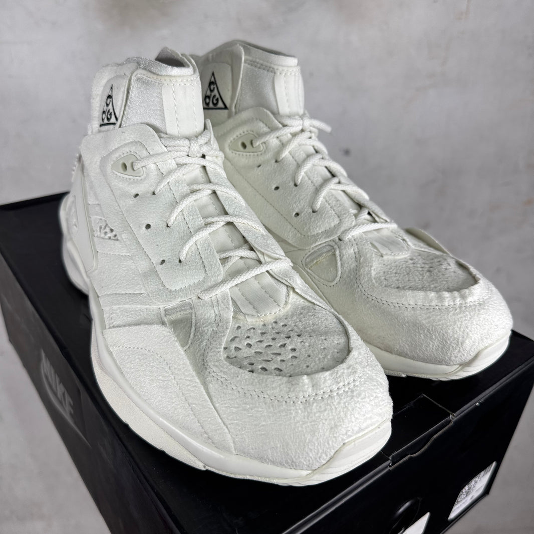 Nike x CDG White Mowabbs