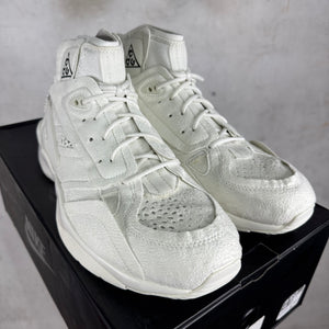 Nike x CDG White Mowabbs