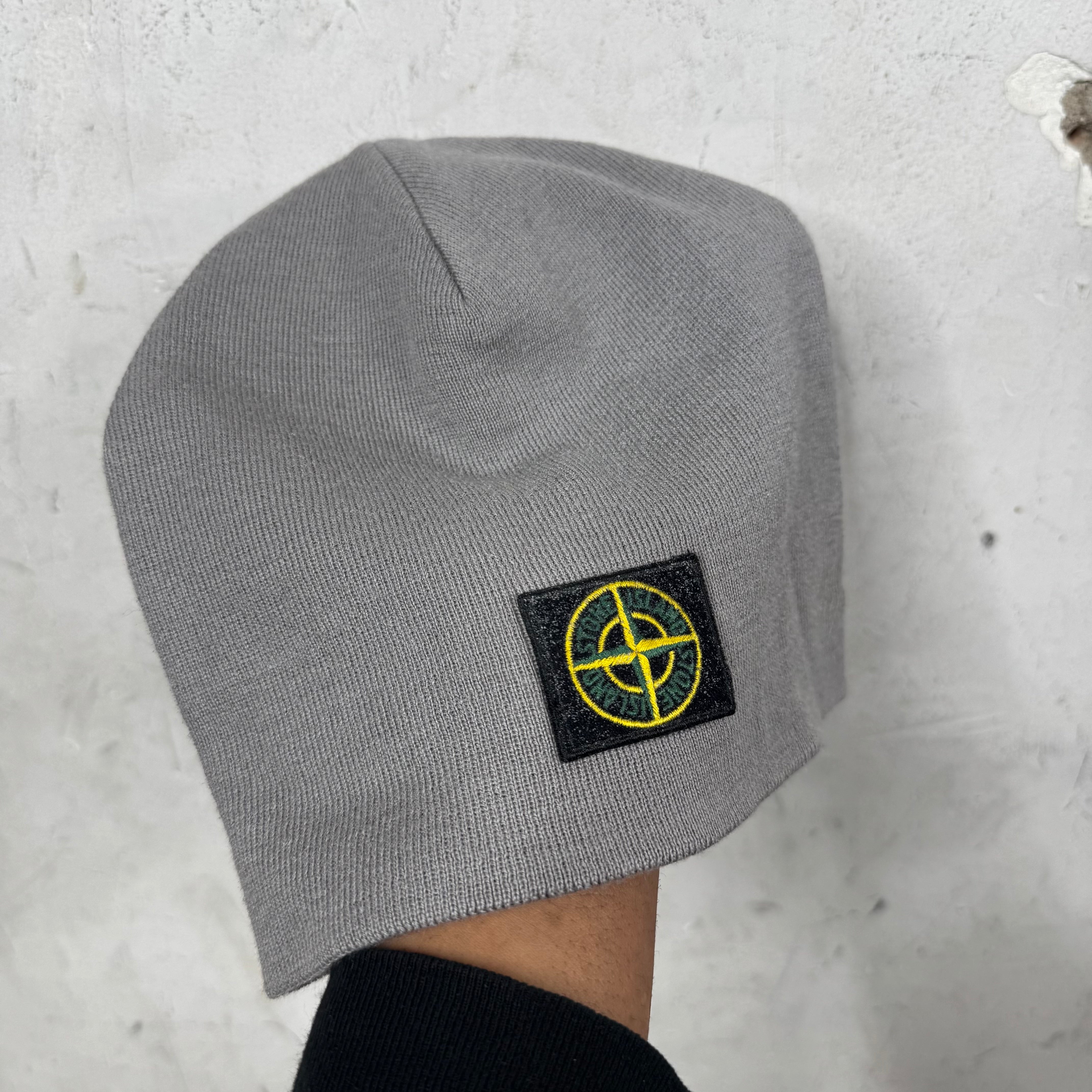 Supreme X Stone Island Reflective Purple Beanie – www.Lukes.store