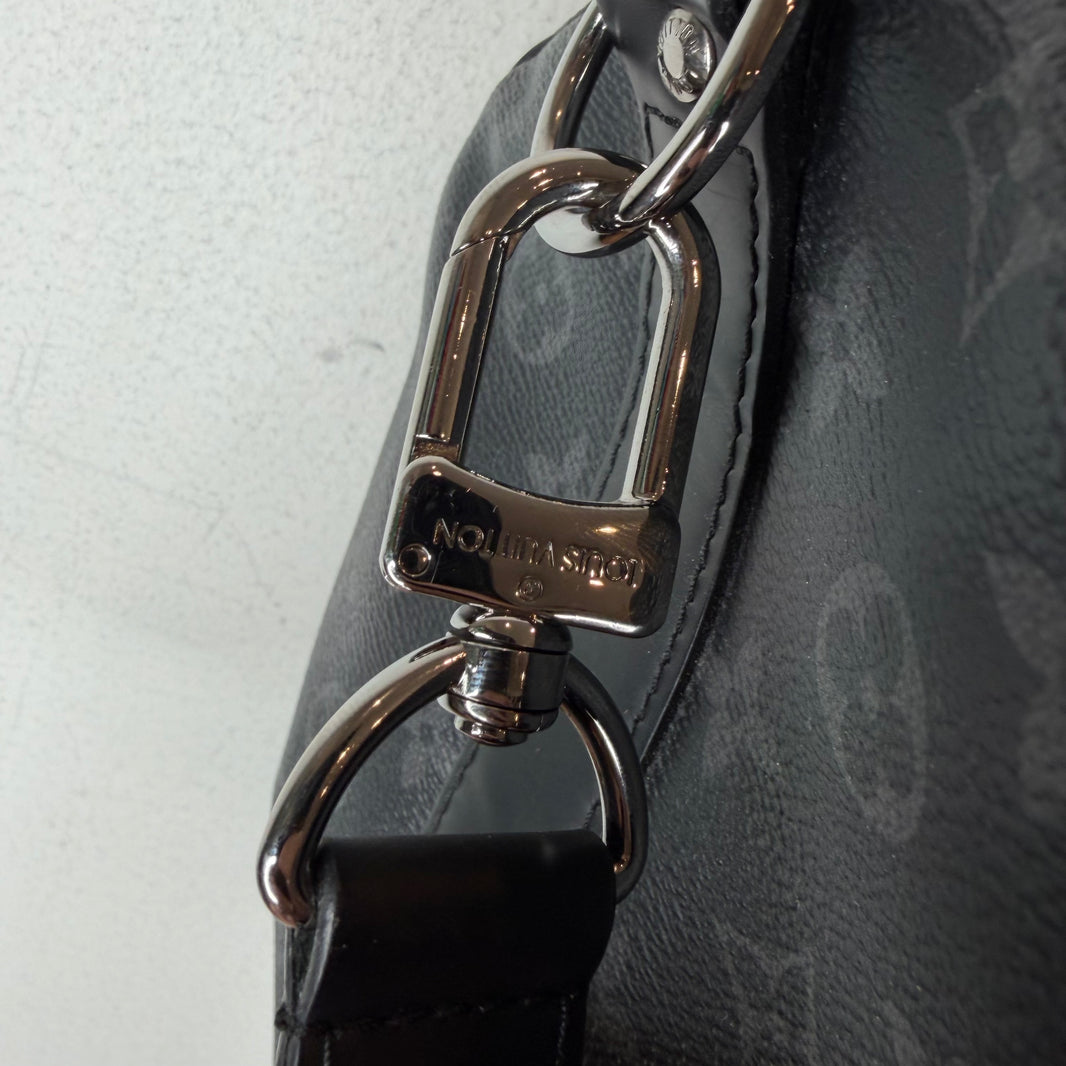 Louis Vuitton Black Monogram Keepall 55 Duffel Bag