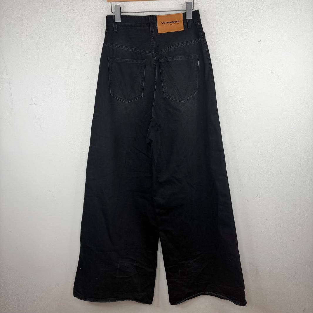 Vetements Black Baggy Jeans