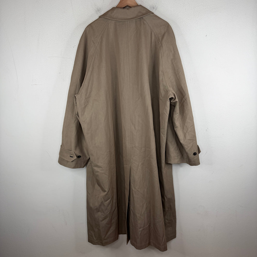 Balenciaga Garde Robe Tan Plaid Interior Trench Coat