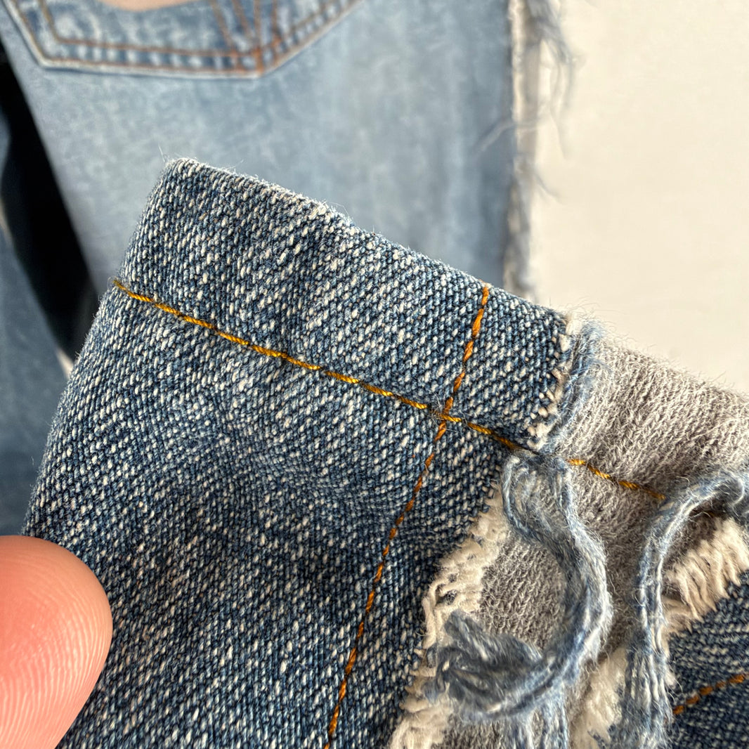 D&G Feel Energetic Distressed Jeans
