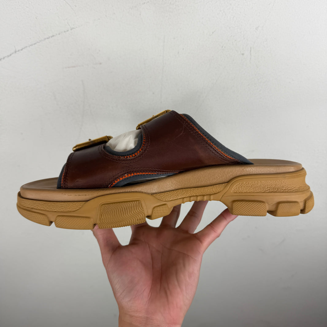 Gucci Beige/Burgundy Leather Strap Sandals