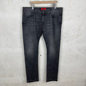 424 Frayed Hem Charcoal Jeans