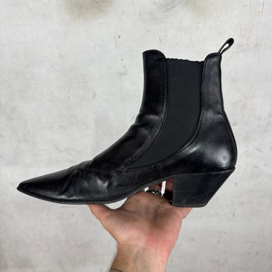 Saint Laurent Pointed Chelsea Boots
