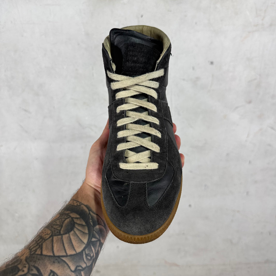 Margiela Black/Gum Mid Top Replicas