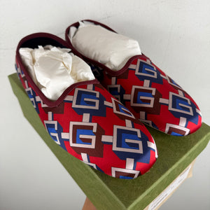 Gucci Voyage Geometric G Slippers