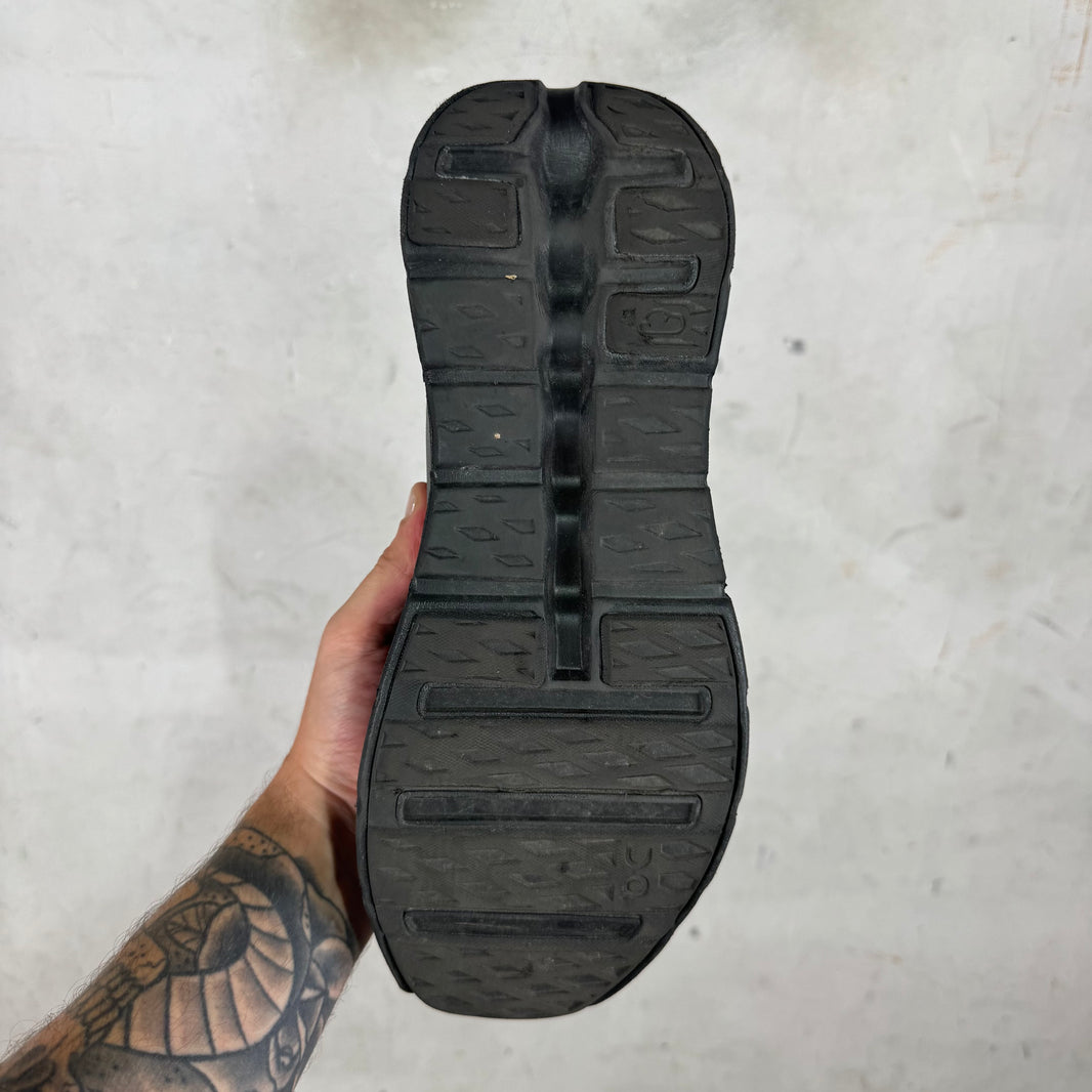 Loewe x ON Cloudtilt Black