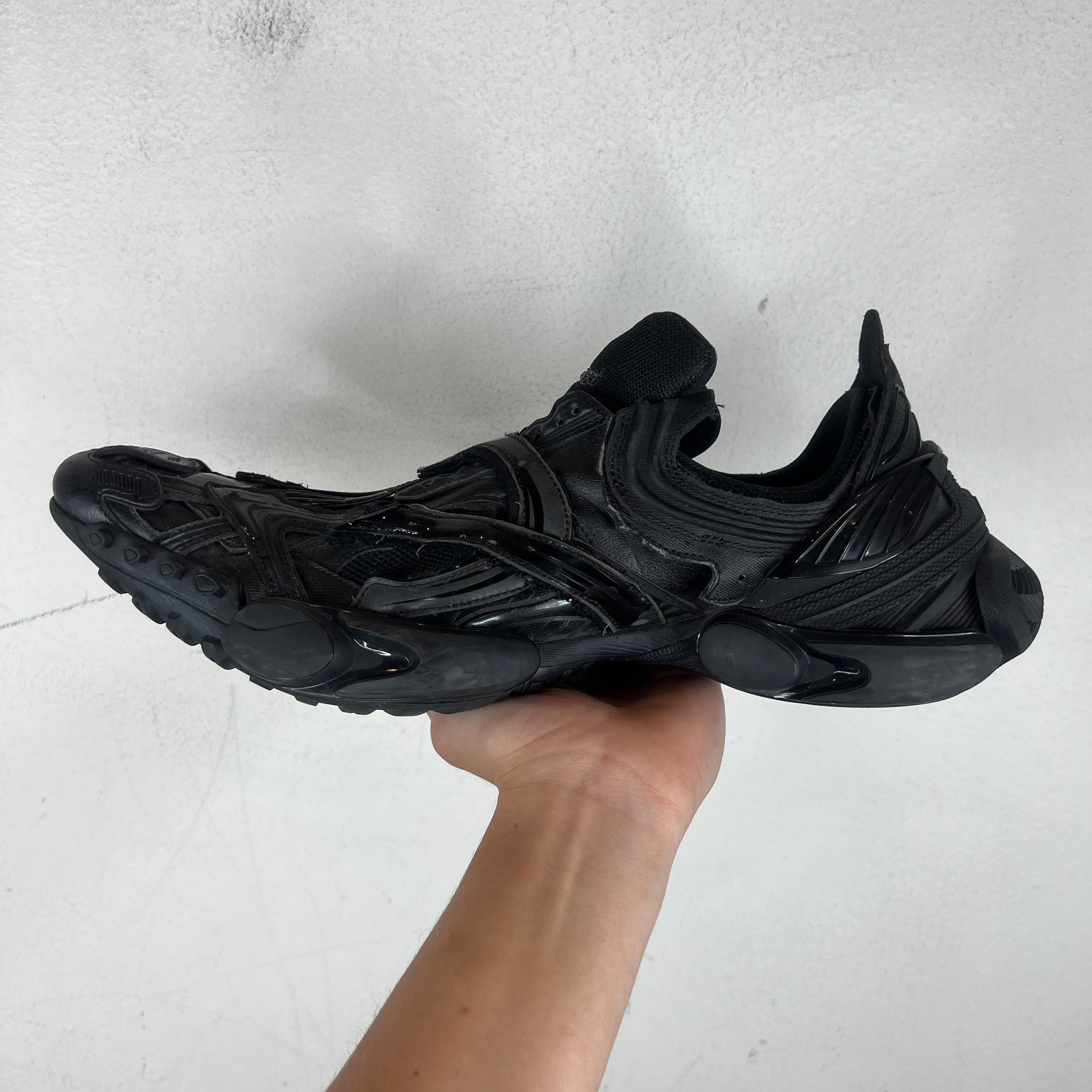Balenciaga Reptile Runner Sneakers – www.Lukes.store