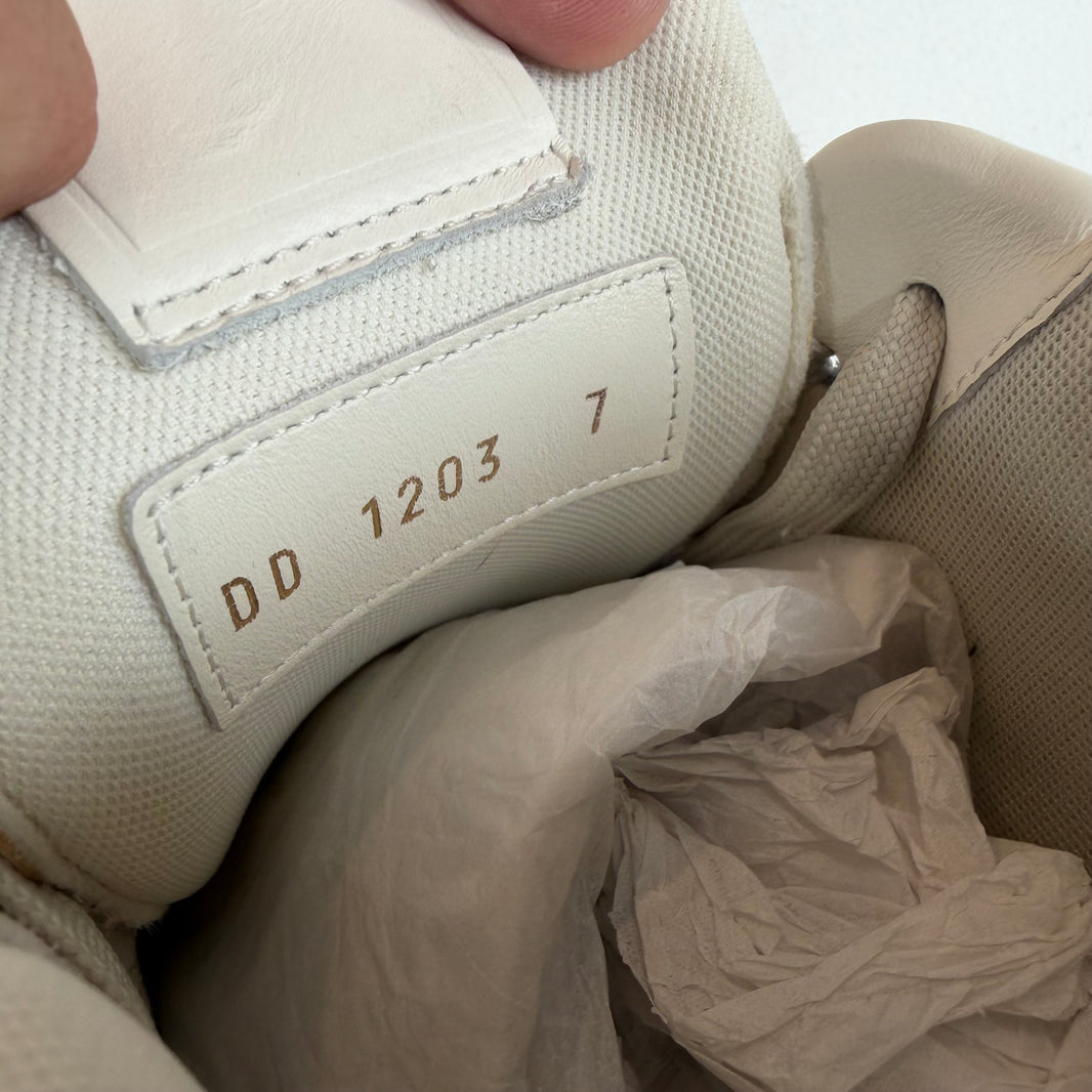 Louis Vuitton Purple/Cream Damier Trainers