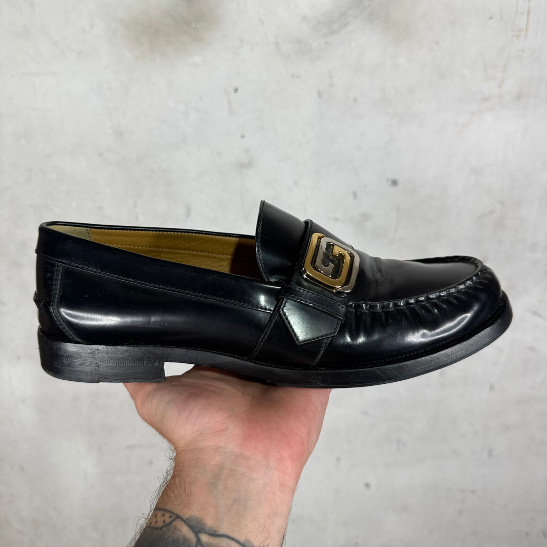 Gucci Two Toned Buckle Loafers