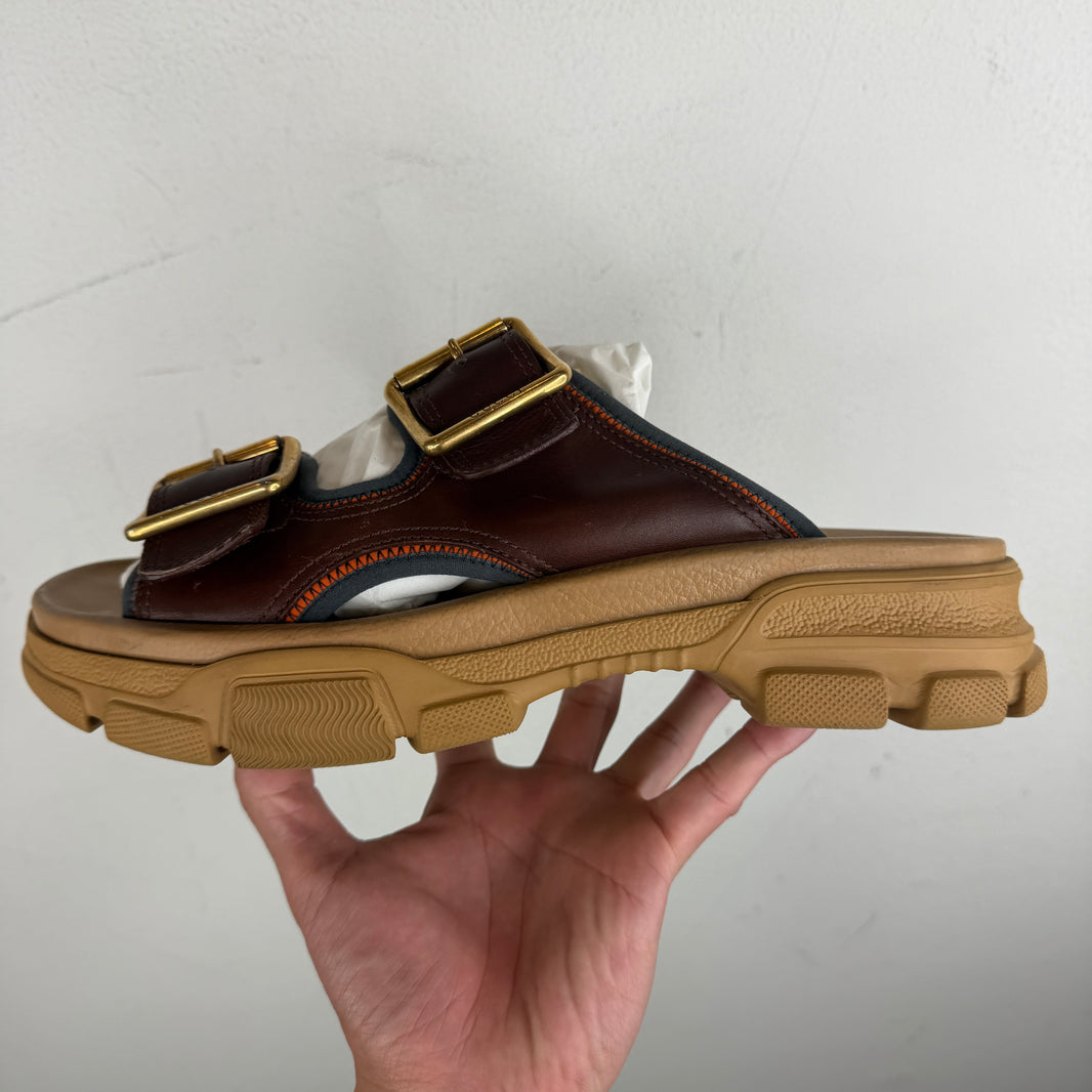 Gucci Beige/Burgundy Leather Strap Sandals