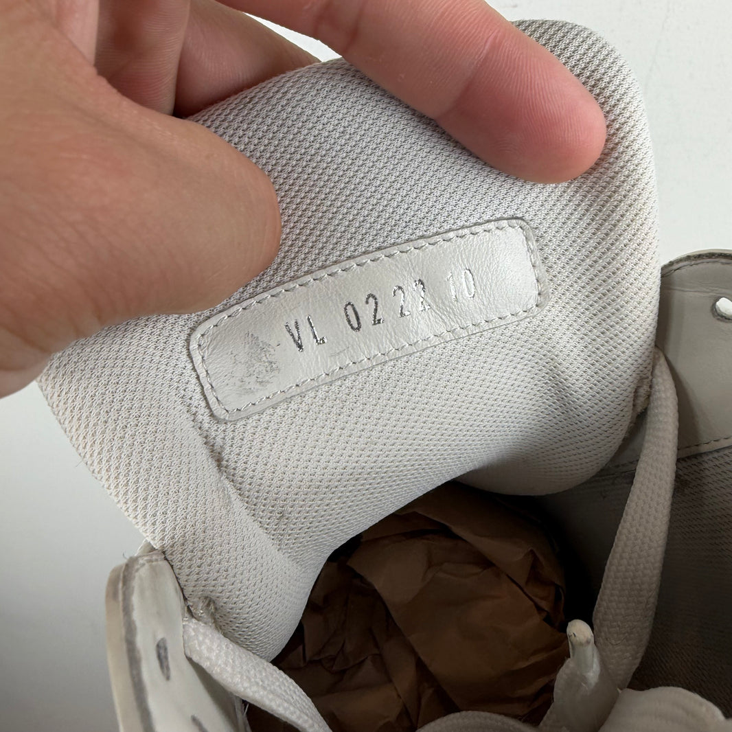 Louis Vuitton White/Gray Trainer Sneakers
