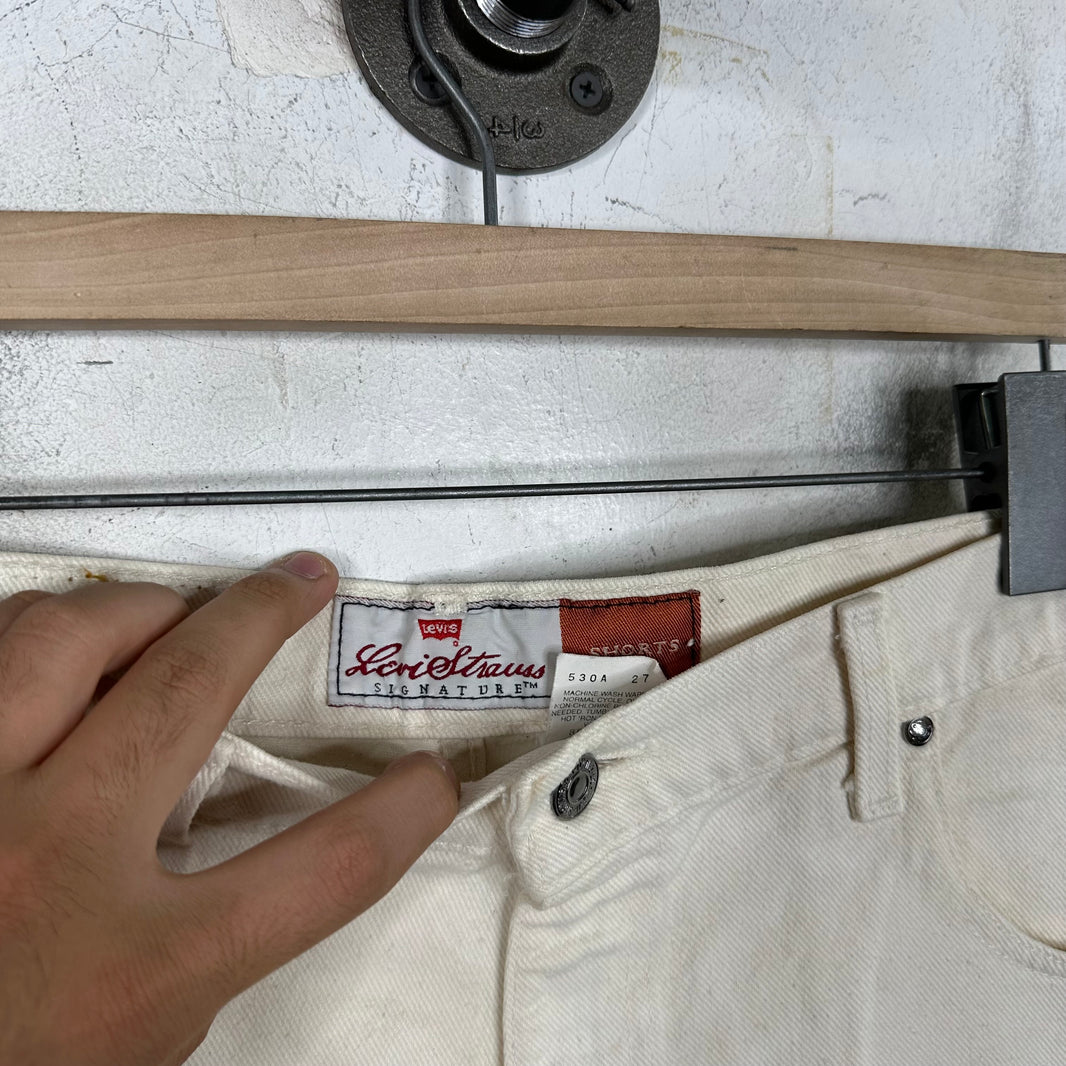 Vintage Levi’s Signature White Denim Shorts