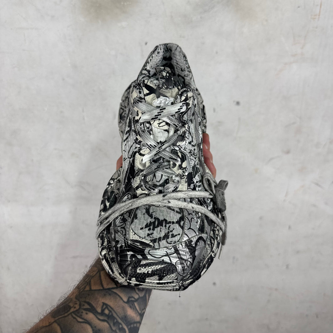 Balenciaga Grafitti 3XL's