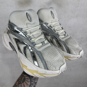Type Various Zero White/Silver Sneaker
