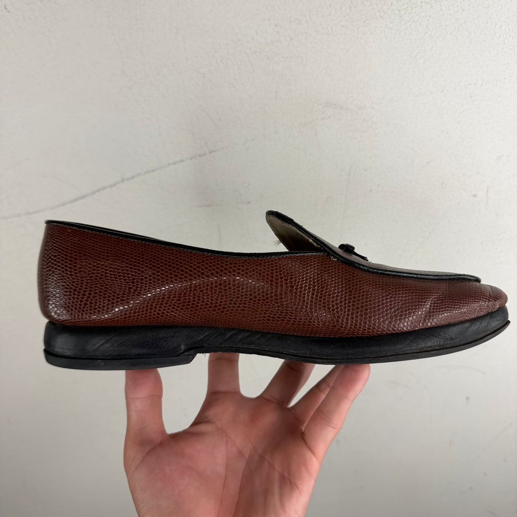 Belgian Shoes Leather Textured Loafers