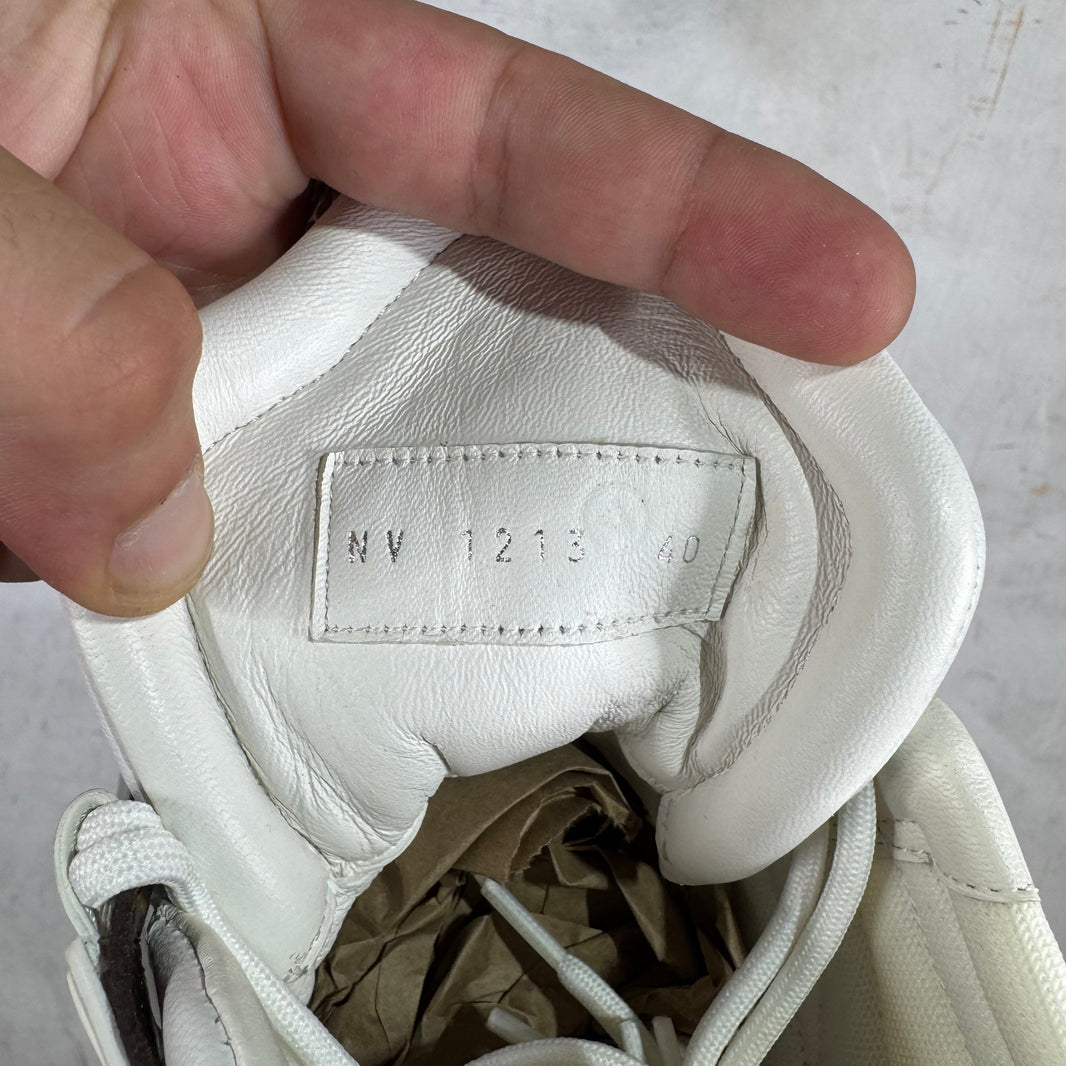 Louis Vuitton White/Monogram ArchLight