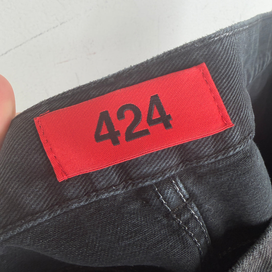 424 Washed Black Loose Denim Jeans