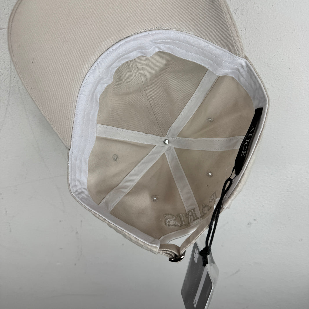 424 Alice Pierced Hat