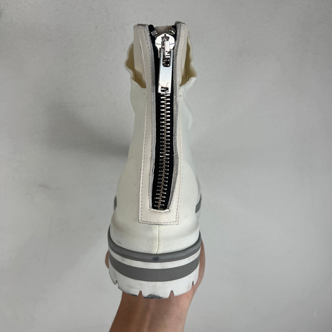 424 White Marathon Boots